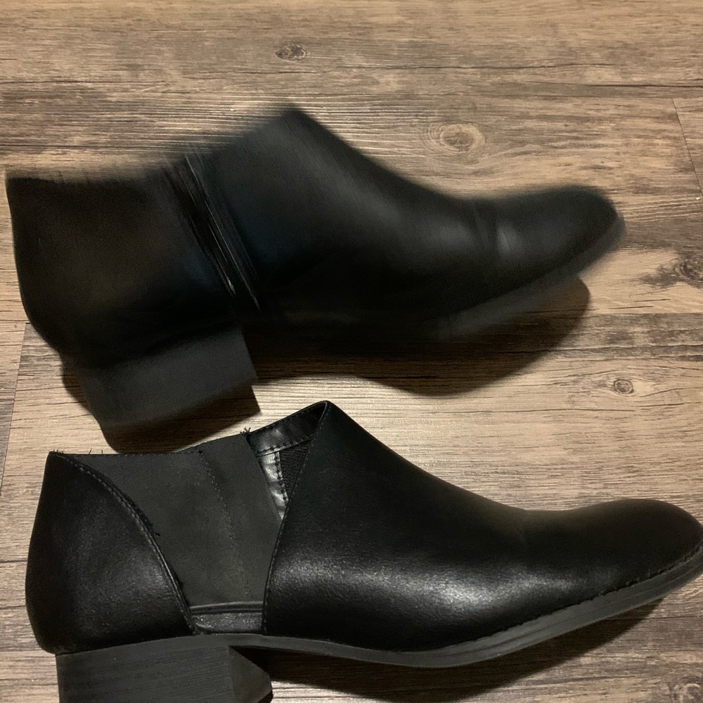 Booties - Picture 3 of 5